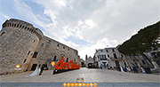 Viaggio virtuale all'interno ed esterno del Castello Acquaviva d'Aragona di Conversano